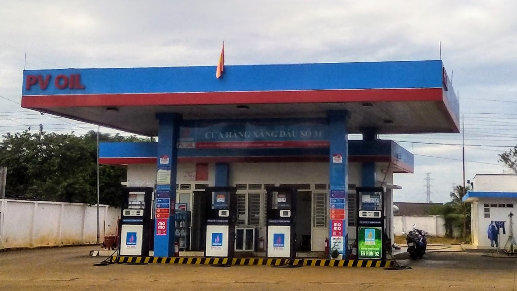 Đắk Lắk: Trạm sạc VinFast - Cửa hàng xăng dầu PVOIL số 31